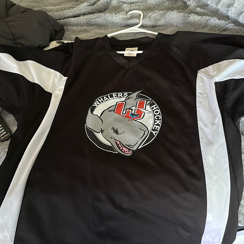 Vintage Connecticut Whalers practice jersey.